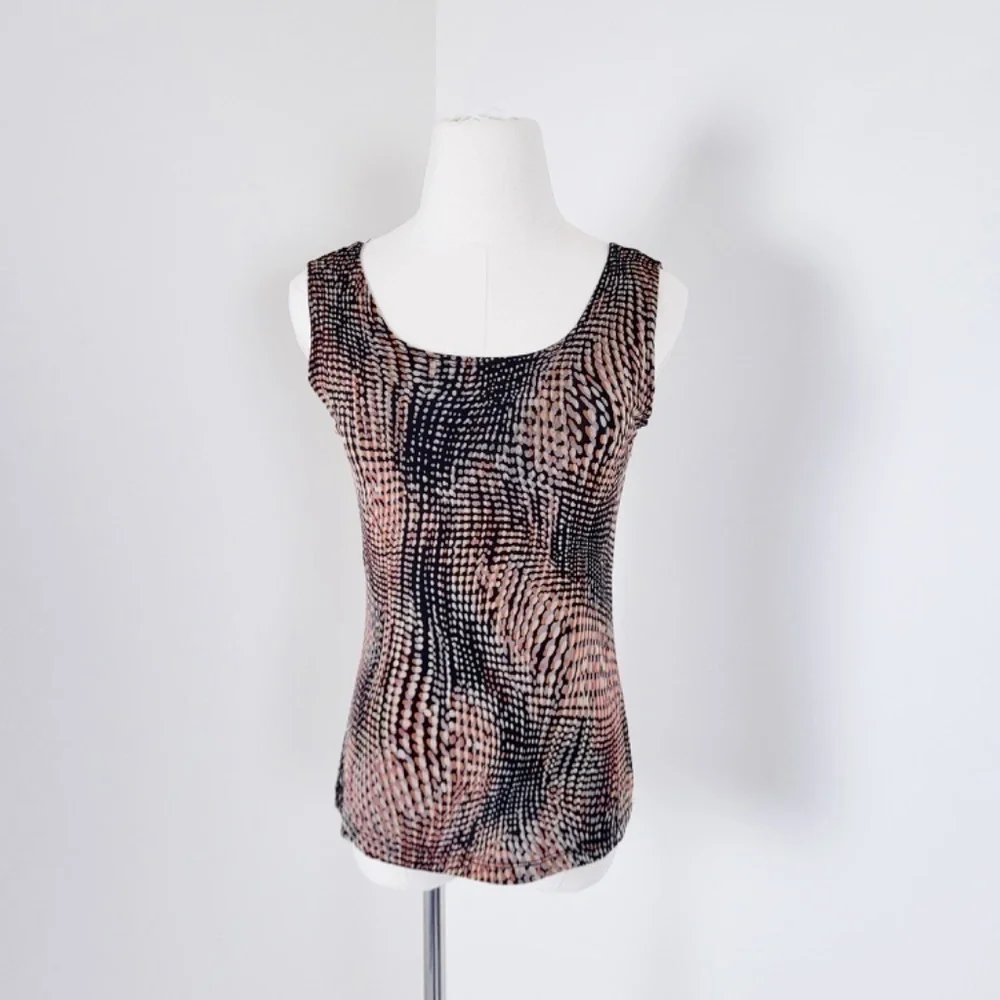 FREE W PURCHASE Abstract sleeveless bodycon top cyber print - Picture 8 of 10